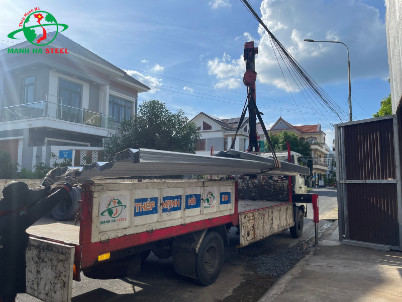 Tôn Thép Mạnh Hà bàn giao 05 tấn thép I và tôn sàn về công trình nhà ở tại Đồng Nai - Ảnh 7