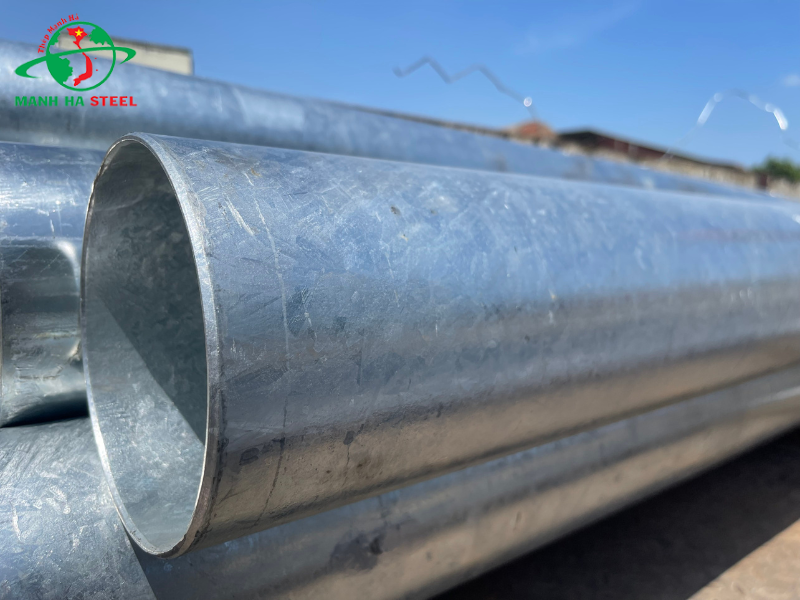 Tôn Thép Mạnh Hà bàn giao thép ống mạ kẽm Hòa Phát về Kho Điện Lực Hóc Môn Ảnh 2